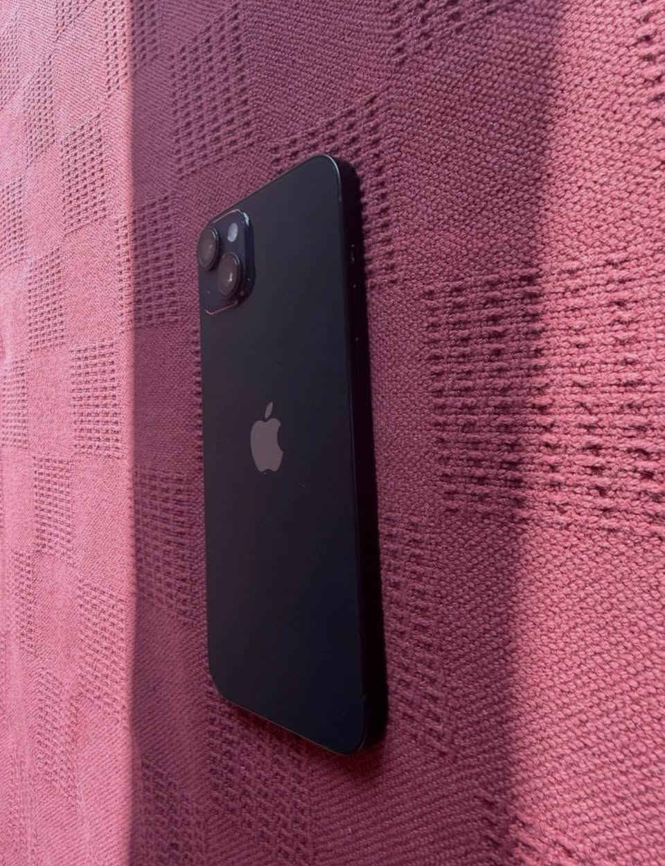 iPhone 14 Plus 
390$ 🔐 

128 GB 💾
🔋84%

پشتی  گۆڕاوە بە شتی ئەسڵی بەهەموو شەرت و زەمانێک
*********** السليمانية, العراق
