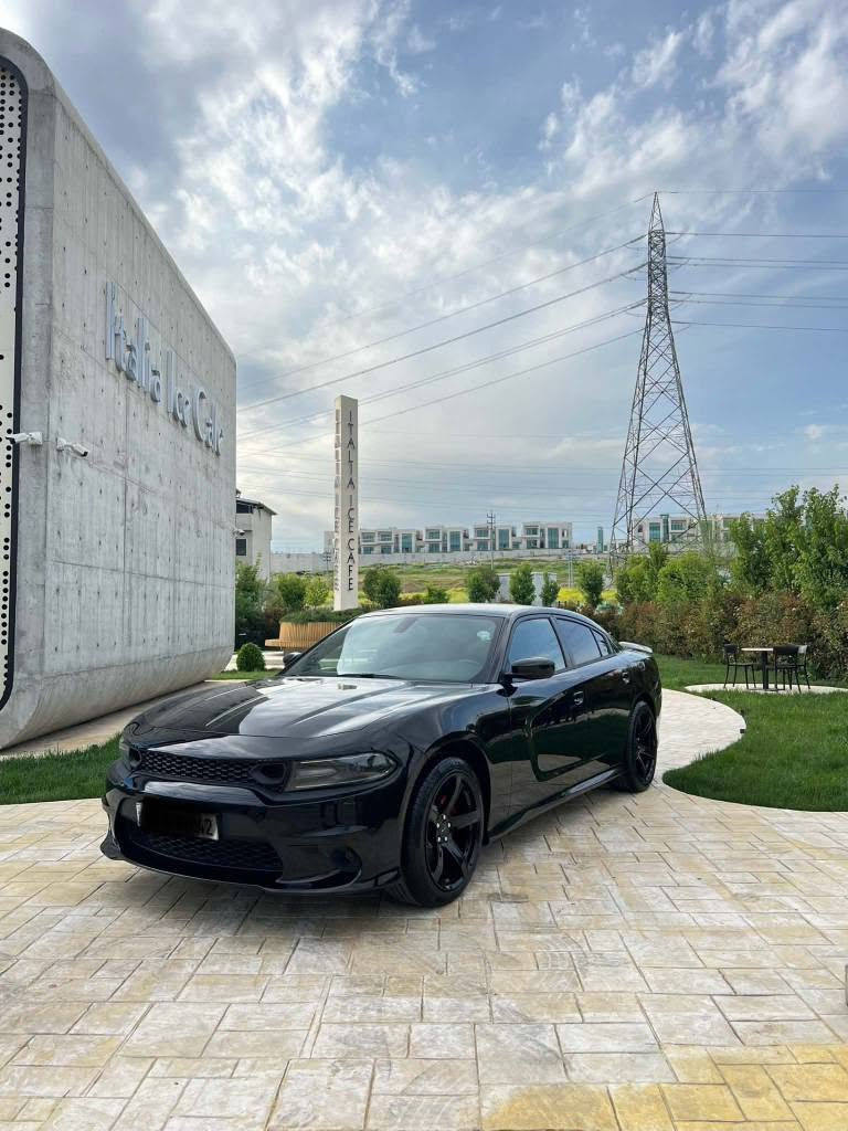 سلام عليكم دوج جارجر ٢٠١٥ sxt كلين تايتل شاشة گةورة تةنها دو جي pdr هةية گير مةكينة بي كيشة ١٢٠ مايل روشتوة سةنةوي تا ٢٠٢٨ تازةية سعر ١٦٨$ ***********. شوێن سلێمانی السليمانية, العراق
