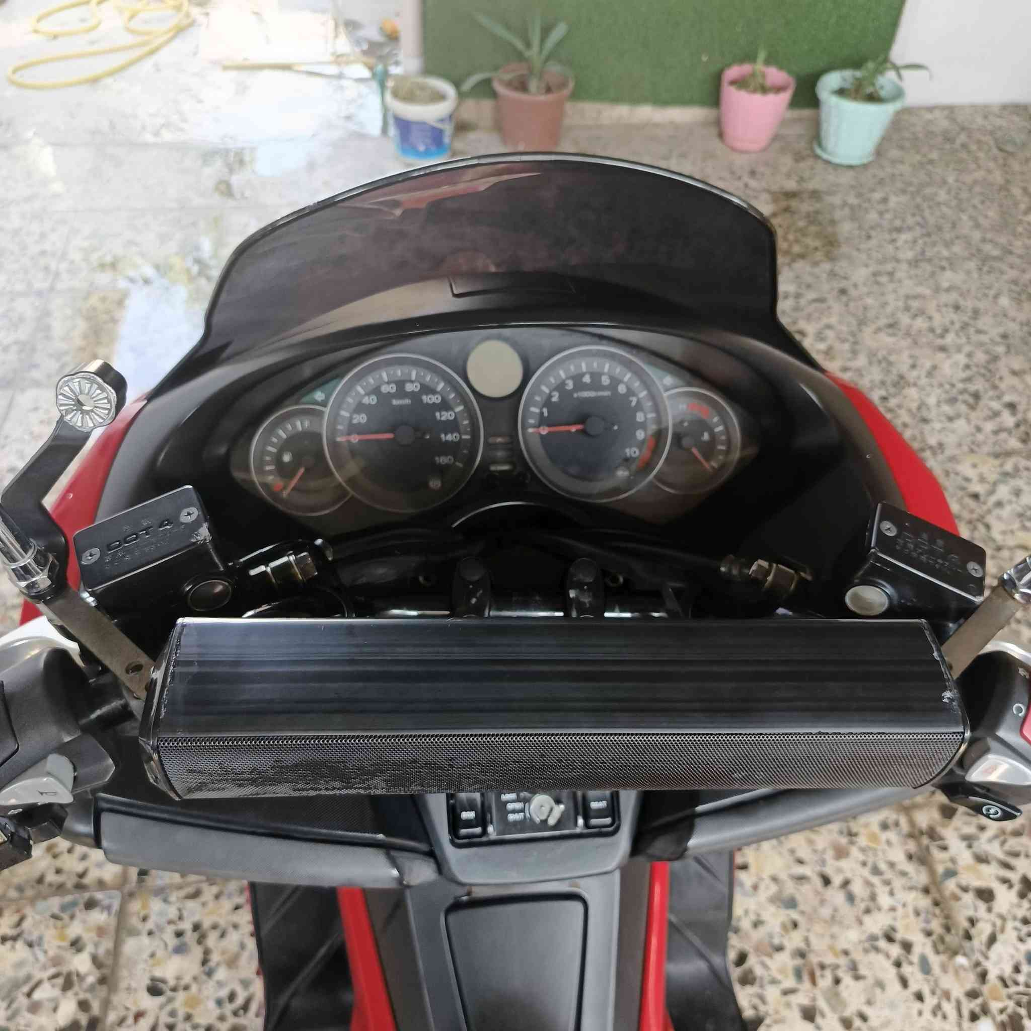 البيع صفر 12 
المكان بغداد العبيدي
الرقم ***********
ماشية ٢٤ الف
بيع بدون مراوس
