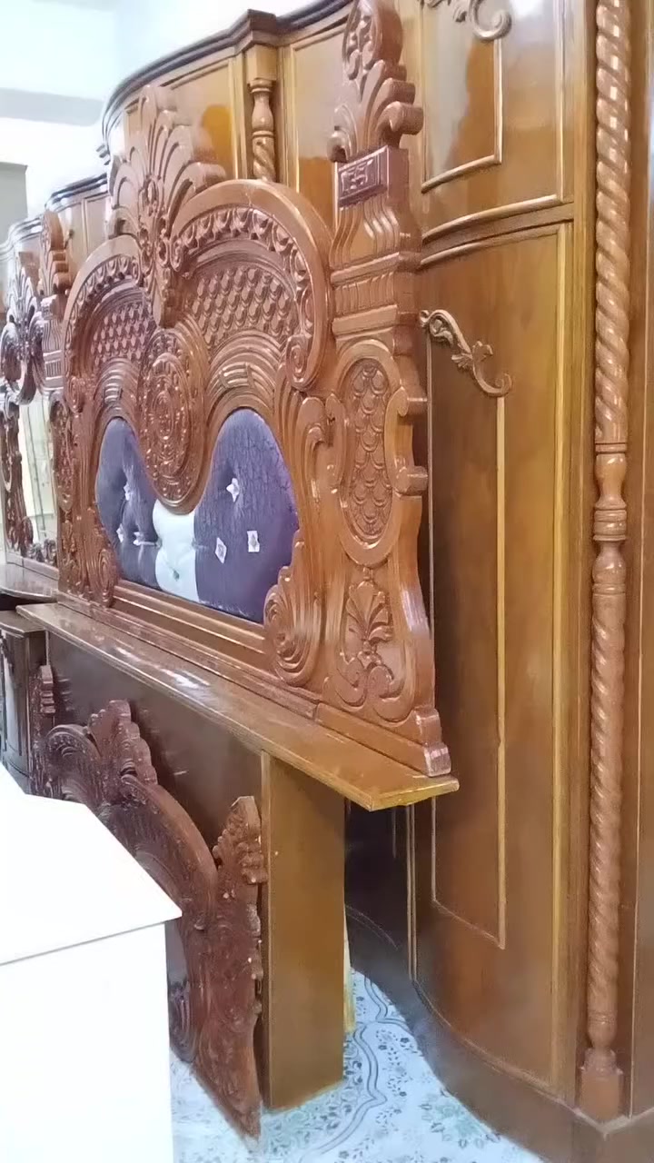 سلام عليكم ورحمة الله وبركاته غرفة تزكام درجه اولى ام 6 طابقين موديل فر مقوس مستخدمه شئ بسيط عنوان كوت حي الجهاد شارع النجارين ابو حسين عبار ***********
0771657324
