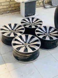 جنوط رياضية • حجم ١٨ • مع التايرات