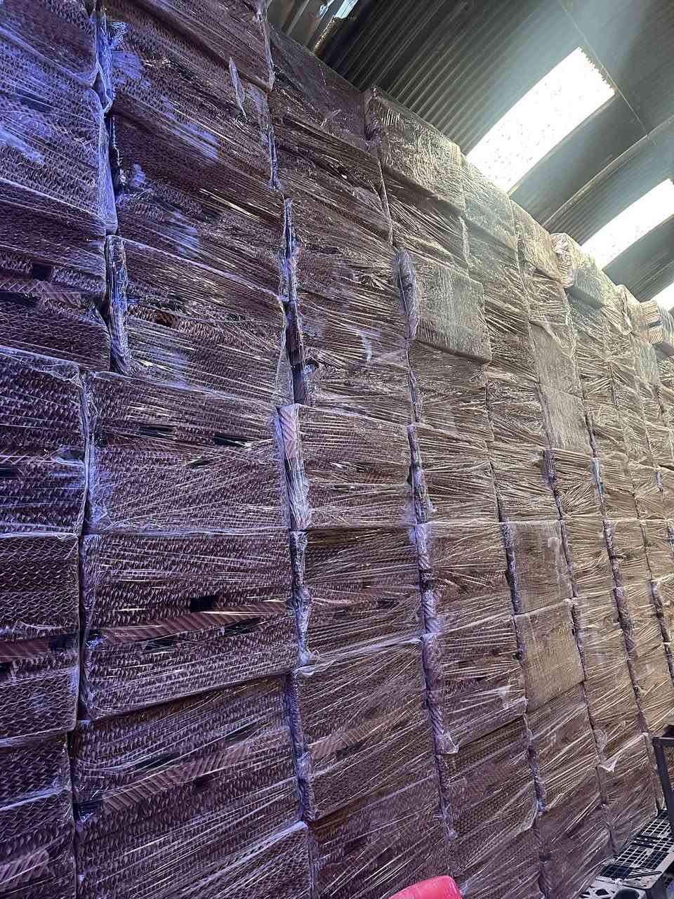 بفضل الله…
الانتاج الجديد 
معمل الريان لانتاج الحلفه الكارتونيه
جوده عاليه وضمان اي قطعه خاليه من العيوب
خاليه من الروائح الكريهه
للمبردات ومشاريع الدواجن
للطلب والاستفسار
***********
***********
