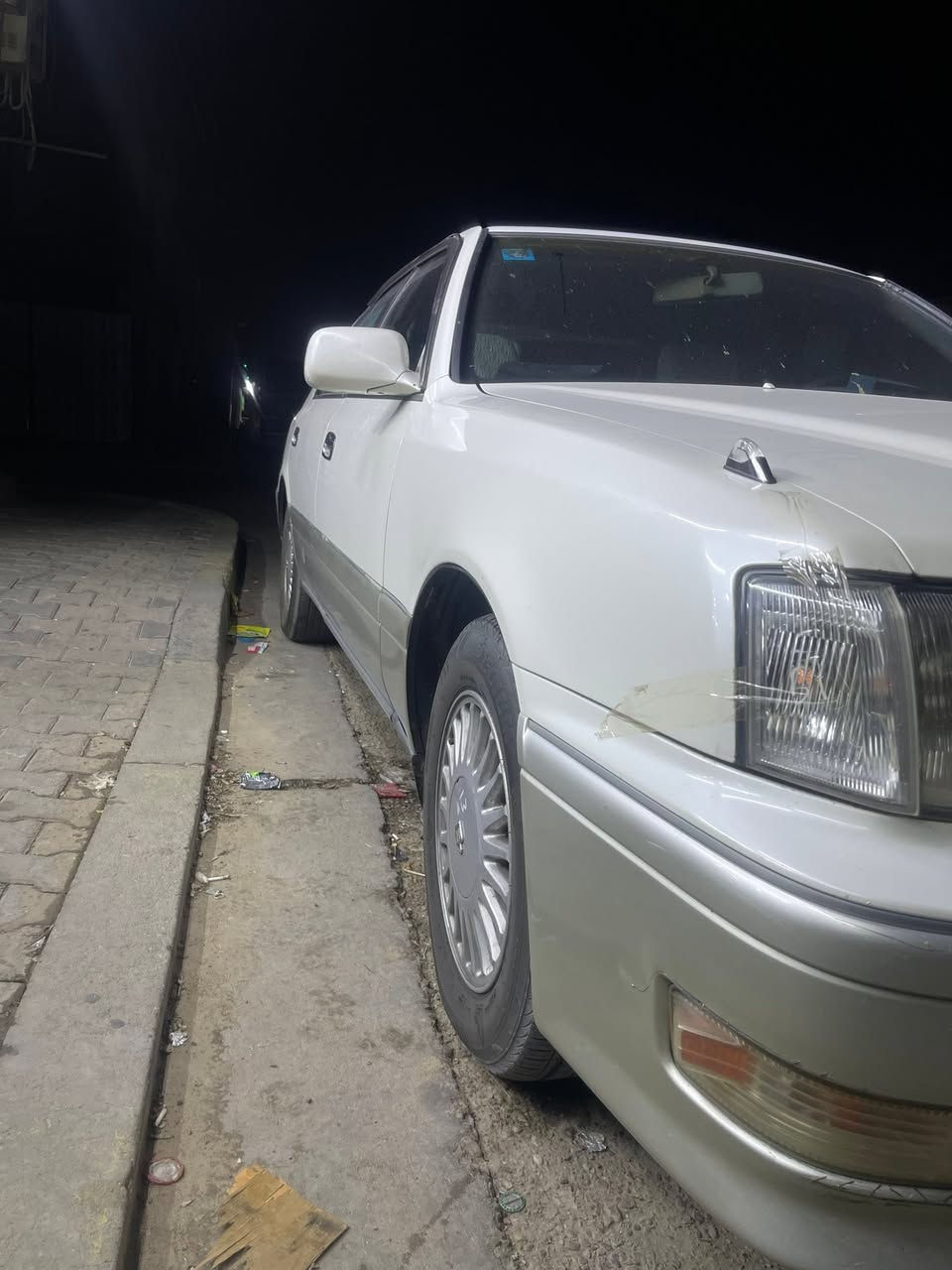 راس  ثور  فلات  سياره كفاله عامه من كص ونقل جثه ول ضربه وقطرة صبغ ما بيه تبريد ثلج كام مكمل 
لايت زنون كهرباء  كامل تخم تاير كامل مكينه وكير مكفولات سياره بسمي رقم نكليزي تحويل ثاني يوم 
سعر 110وبيه مجال للشراي  
***********شراي  يتصل على هاذه رقم انا مجرد ناشر مكان بصره ام قصر
