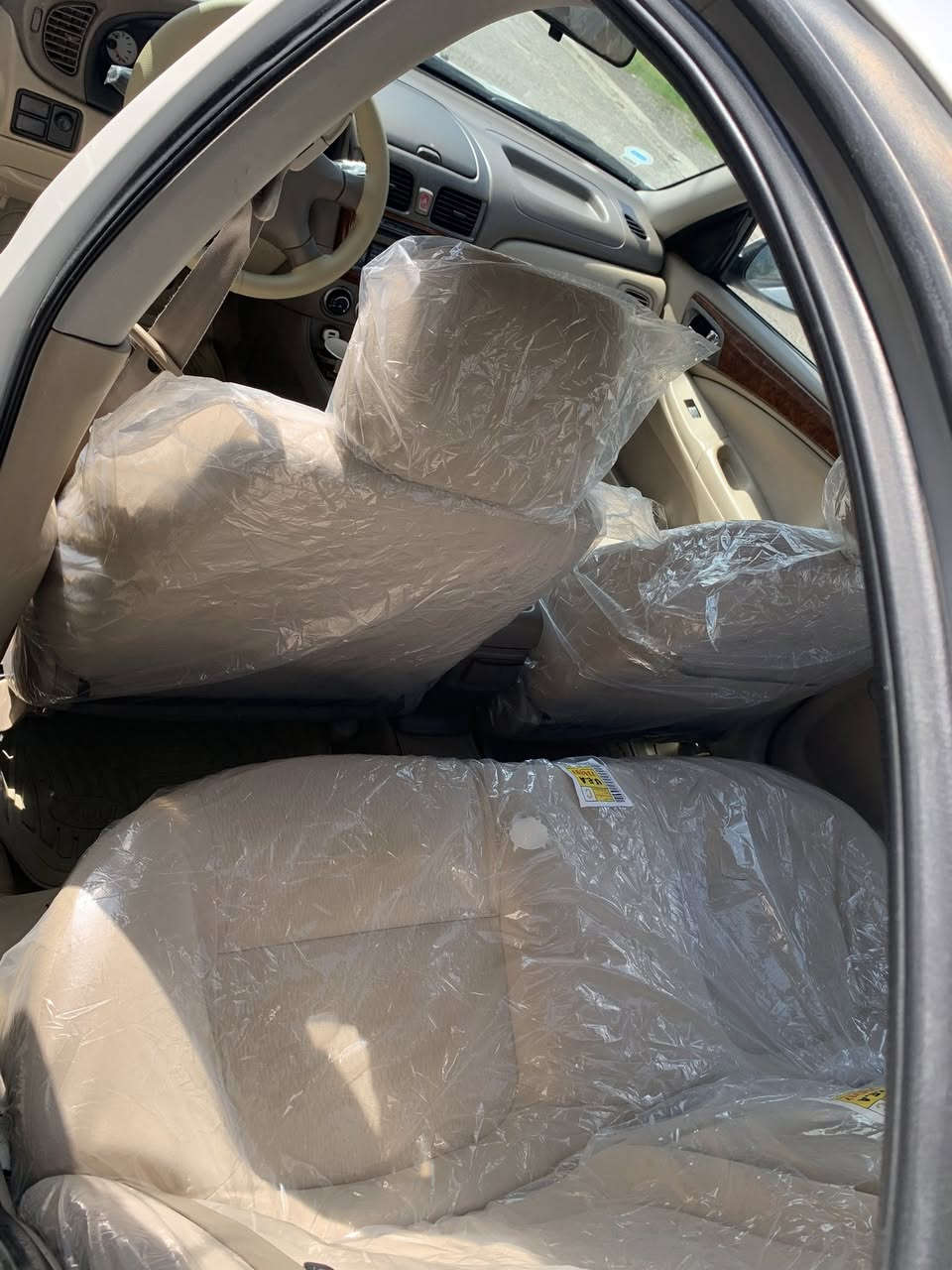 السلام عليكم. سيارة نيسان سني 2010 ياباني محرك اسود  بدون صبغ او ضربة . بيها 3 مكانات تعديل بارد .
السيارة مثل ما موجودة بالصور ،  السيارة مكانها اربيل . للاستفسار الاتصالات على الرقم التالي 
***********
