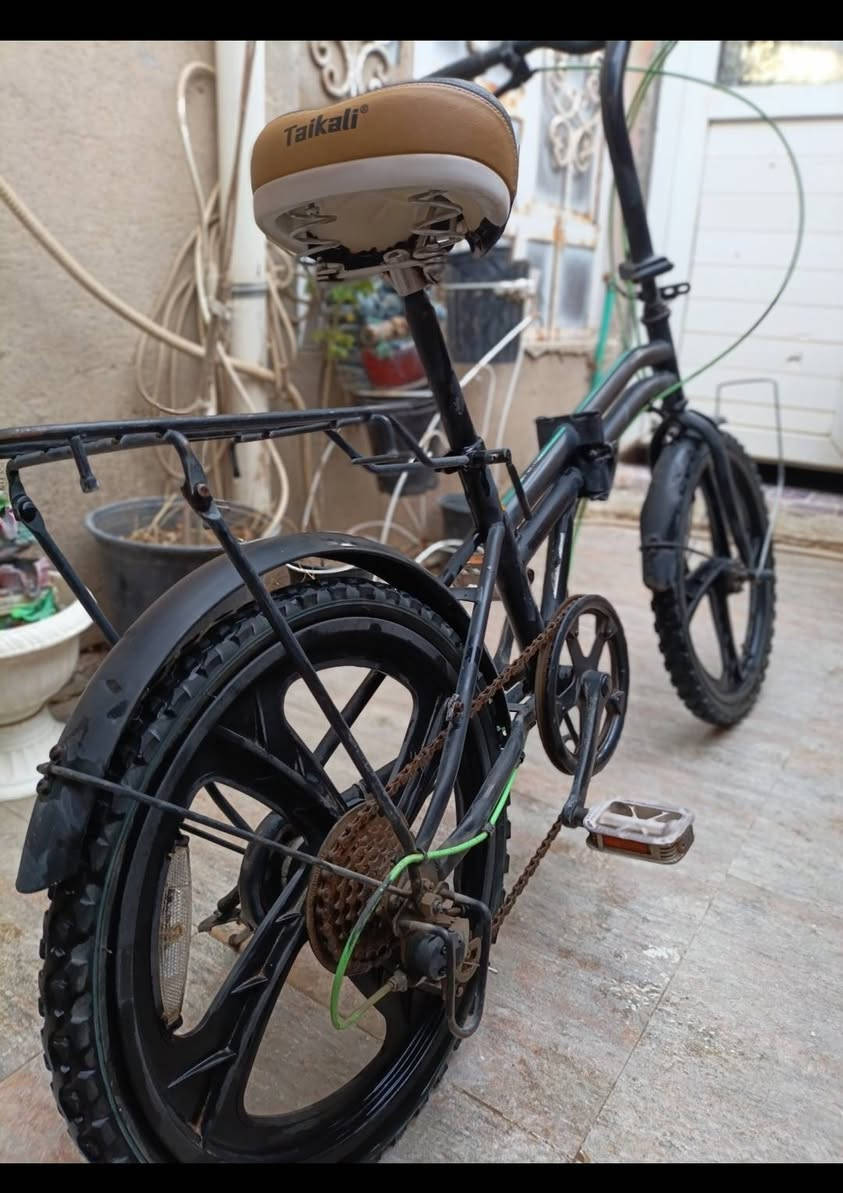 بايسكل طبق (قابل للطي) نظيف جداً وبسعر مناسب 🚲
بايسكل ينطوي (يصير قطعتين) خفيف وسهل النقل بالسيارة.
نظيف وجاهز، التايرات والجنوط بحالة ممتازة وما يحتاج أي مصاريف.6نمر سراعات
السعر: 85 ألف دينار (وبي مجال بسيط جداً للشراي الصامل).
المكان: الناصرية.
اليحب يشتري يتفضل خاص وأهلاً وسهلاً بيه.


**إذا كنت صاحب هذا الإعلان وتريد حذفه لأي سبب، رجاءا أرسل رسالة إلى الدعم الفني**