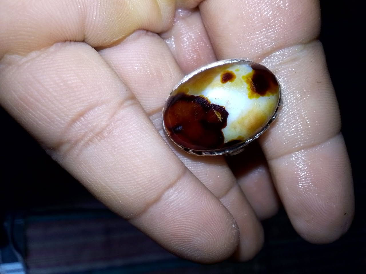 تحف الزمان السطوري متع نظرك ذمه مال معاتب وزماط وتحدي نقدم كل ماهو جديد من ملوك الساحه ذمه محبه جلب القلوب علي النظره جلب الحببب صلاح عجاب حب وحنان جلب موده تعطيف القلوب قطعه ناددره للبيع ***********‬‏
