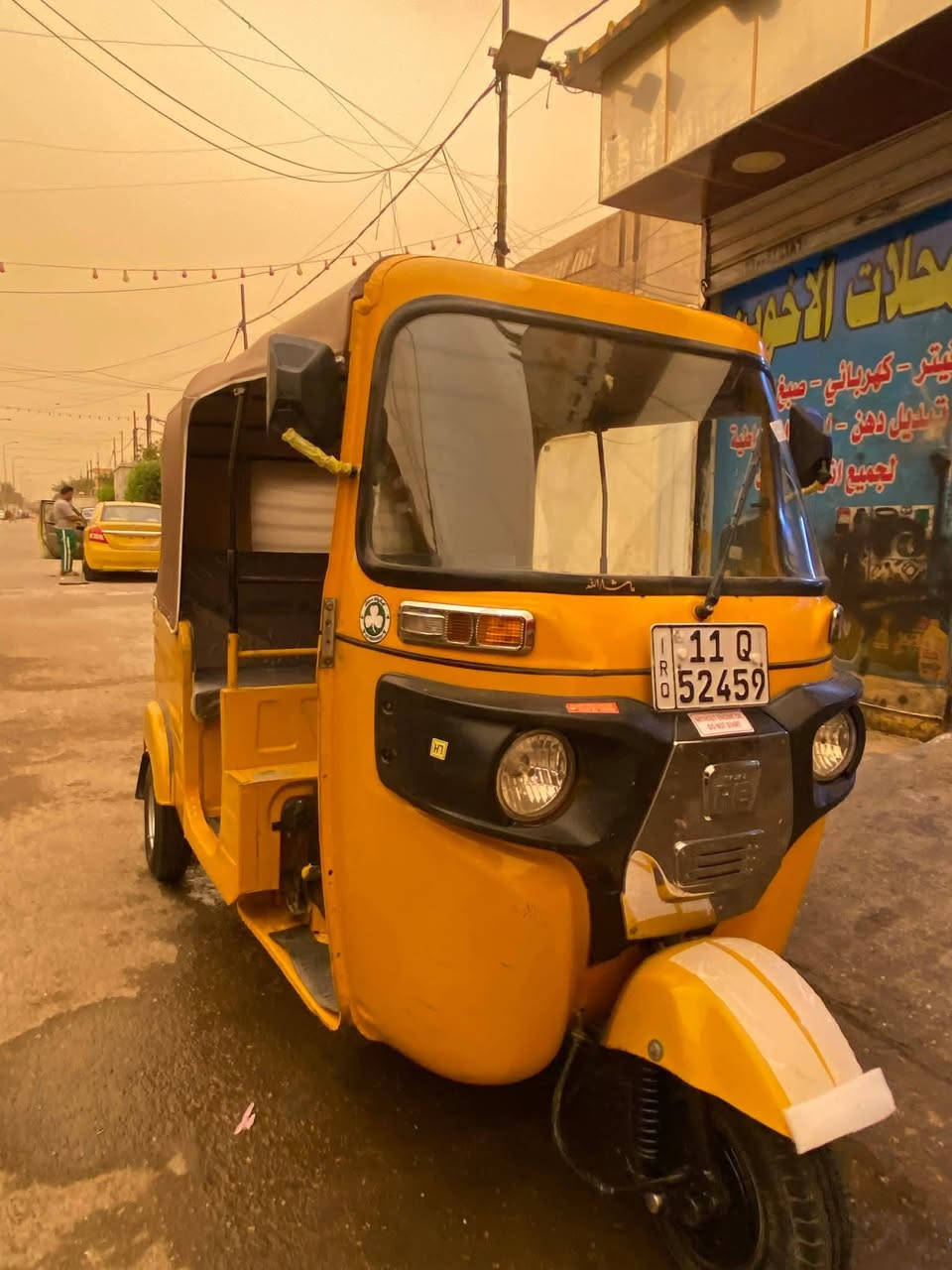 سلام عليكم شباب تكتك 2020لبيع مرقم بغداد
 مكينه مجفته السعر  6500 رقم الهاتف ***********
