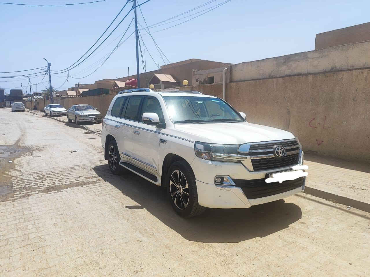لاندكروز ساز  GXR 2021 – Grand Touring
محرك V6
ماشية 95 ألف كم فقط
شركة ساز – باب أول
السيارة أخت الزيرو بالكارتون
المواصفات:
سماعة بلادي
فرشات بلادي
كشن 3 دكم
5 كاميرات
مرايات لكزز
بخ ماء
حساسات ورادارات
3 شاشات
فتحة سقف
كشن جلد كاراباي
شحن موبايل
8 إيرباك
تبريد مركزي
بصمة تشغيل وتشغيل عن بعد
باب جاك
ثلاجة
لايت LED زينون
تحكمات ستيرن
دبل فوليوم
فورويل
هوك
السيارة بيها 2 بصمة شركة
تخم تاير دنلوب الأصلي

🟡 السعـر 💵 اكتب تعليق 💬 يوصلك مباشر 📩

السيارة مكفولة كفالة عامة من الدعامية للدعامية
حتى الدعاميات واللحية بدون صبغ
محرك وكير بشرط مامفتوح
السيارة حيل نظيفة وكلشي على بلاد لوك
سنوية وزنگة جديدة مدفوعة لـ 2031
باسمي والتحويل بنفس اليوم

رقم صاحب سيارة
***********

