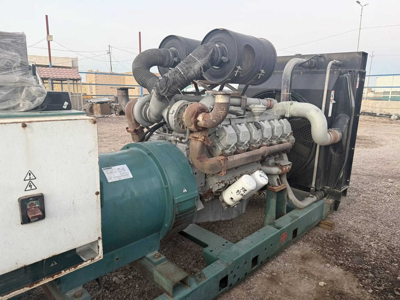 السلام عليكم
للبيع دايو DHIكوري اصلي غير مجدد 

12سلندر دبل سوبر انتر كولر تعويض كهربائي 

التوليد استامفورد 625كيفي 

غير مشتغل في العراق 🇮🇶 

موديل حديث

عدد ساعات التشغيل قليل جداً

وارد أوربي استيراد خاص 💪✅

 سيطرة حديثة متطورة (برودكشن)إطفاء وتشغيل ذاتي فول اوتماتيك المولد 

شرط الحمل 1500امبير مرتاح ✅🫡
 المحرك غير مفتوح 🔓

العنوان-بابل -شوملي 

للاستفسار الاتصال ع الأرقام التالية 

***********

علماً يتوفر لدينا من ال١٠كيفي إلى ٧٥٠
