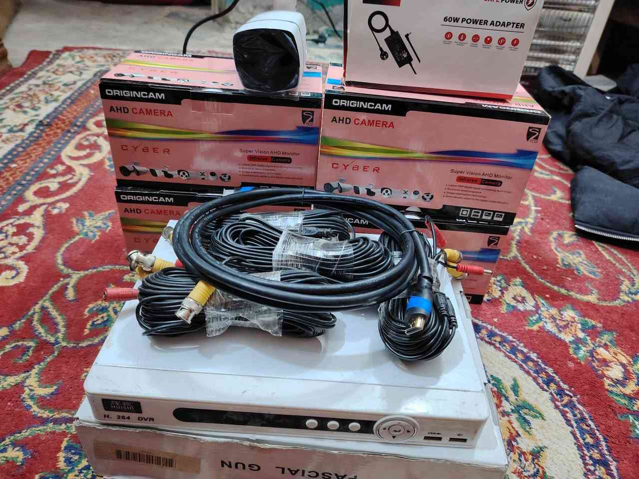 للبيع سستم كامرات مراقبه كلهن شغالات مكانهن كوفه شارع ميثم التمار قرب دور الحوزة مقابيل مجمع الجنابي ***********
