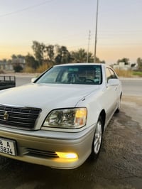 كراون ملكه • ٢٠٠٢ • بإبل