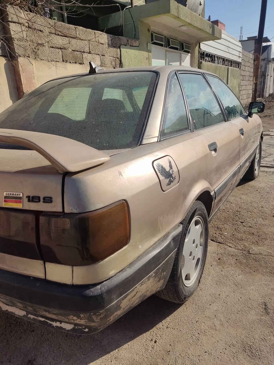 سياره اودي مصبوغه احزام شرط بدون ضرر كير محرك شرط طخم تاير باتري جديد كابون بانزين شرط الوكاله والتحويل
السعر 32 وبيها مجال

للاستفسار الاتصال على الرقم ***********
