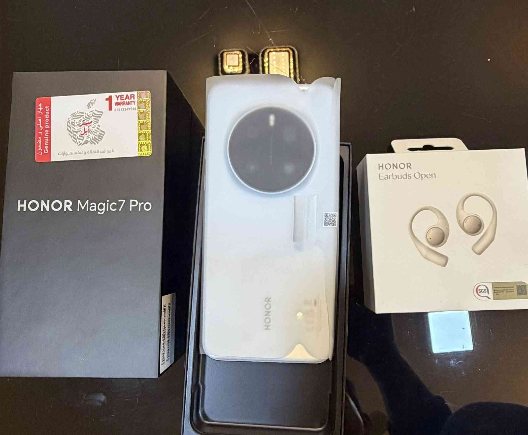 هونر ماجك 7 برو
ذاكرة 512

النظافه ميه بالميه .

شاحن اصلي 100 واط الاصلية مال جهاز

سماعات ايربود تجي وي جهاز مامستعملات 

السعر 950 

السعر يشمل السماعات
***********
