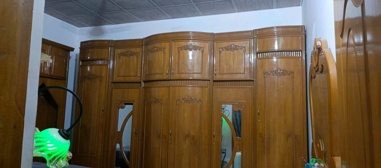 السلام عليكم غرفة خشاب للبيع أم الستة طابقين احلى من الصورة سعرها 1700 بيها مجال ماخذتها ب 3 ملاين التواصل على الخاص العنوان النجف


**إذا كنت صاحب هذا الإعلان وتريد حذفه لأي سبب، رجاءا أرسل رسالة إلى الدعم الفني**