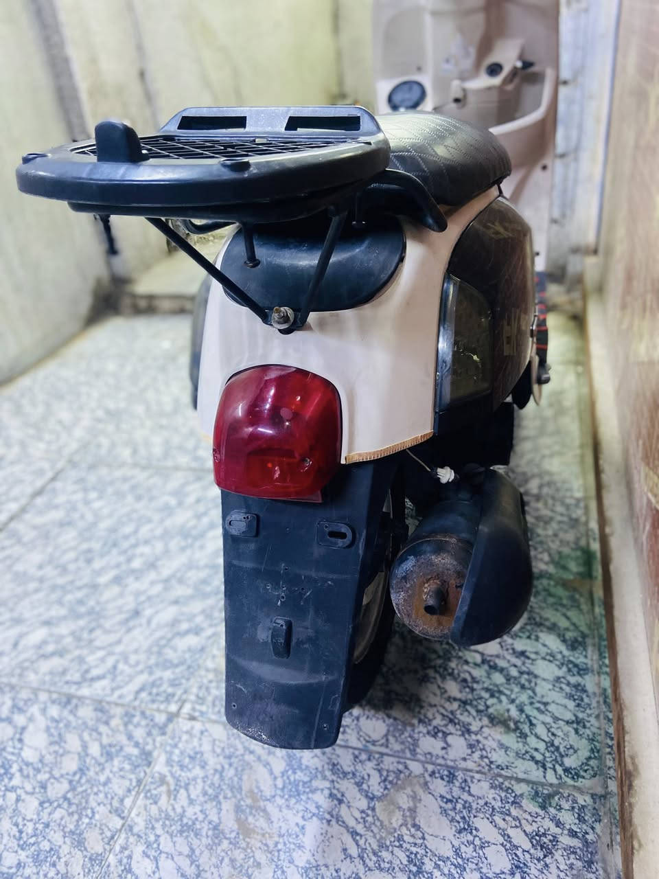 السلام عليك شباب دراجة بوليس للبيع شغالة نقرأ نظيفة وكيلة كفرات اصلية وكان بغداد البياع سعر 450 الرقم￼***********
