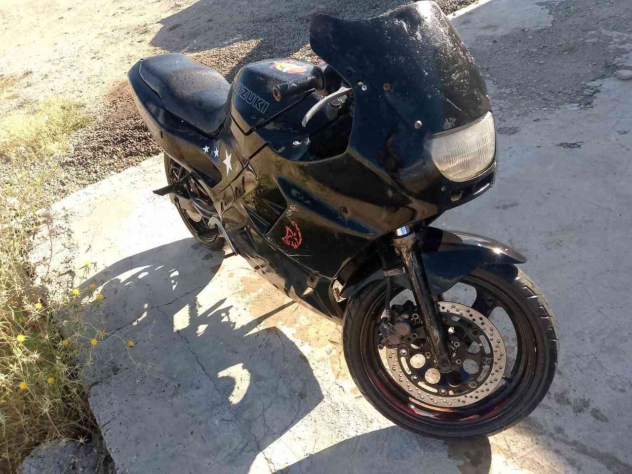 موطور للبيع شغال مابي شي السعر 350 يعوزو ربط ناره ***********
