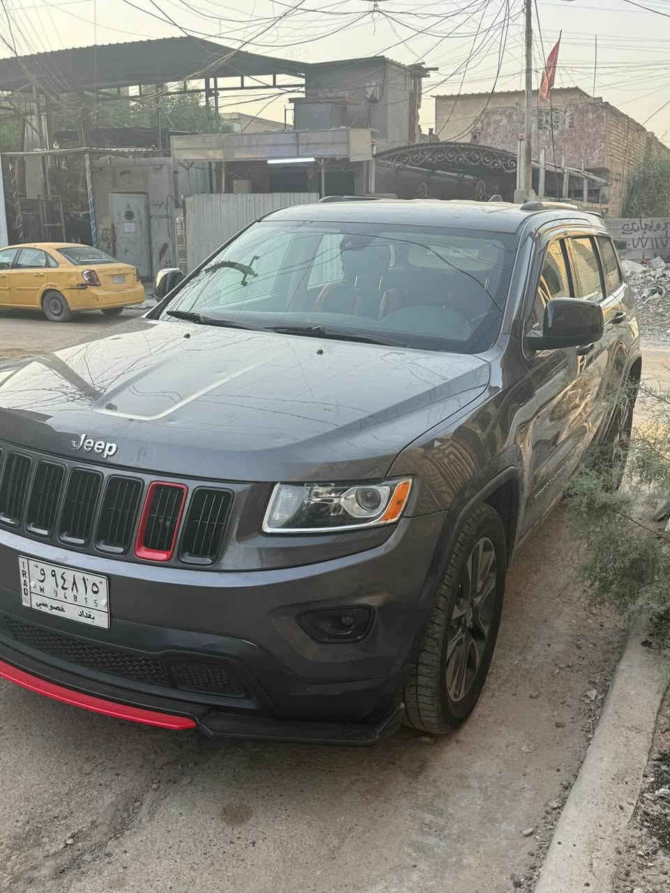 جيب 2015 وارد امريكي حادث جنطة وچاملغ خلفي فقط و2 كارت تكحيل  
محرك 6 سلندر حدادية صدر امامي خلفي جديد تايرات ويالة تخم جديد گير محرك كفالة السيارة خير من الله رقم صاحب السيارة ***********
بغداد البياع
