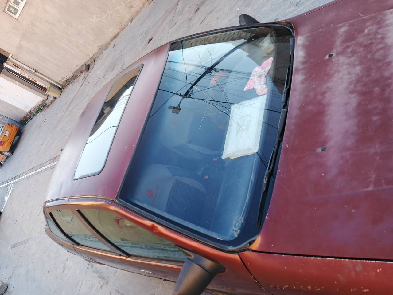 فكترا حجم ٢٠ كير مكينه بشرط غرفتها نضيفه طخم جديد تايات نضاف  كابون بازين رقم اخضر سنويه بيضه شرط تحويل معامله ماشيين بيها مسحوبلها واجها جاهزه عالتحويل  سعر٢٦ وبيها مجال للشراي ترهم مراوسه 
سياره بيها ضرر جاملغ نفر ومصلح دواير الورا فقط
***********
***********
