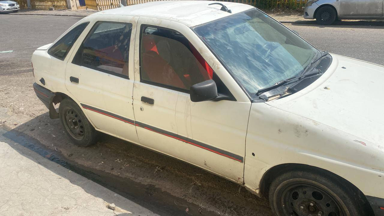 سيارة للبيع فورد سكورت صالون موديل 1991 كابون بيها بسمي سياره شغاله كير ومحرك شرط سعر 15 وبيها مجال شرط الوكاله والتحويل *********** بي واتساب مكلف بنشر هذا رقم صاحبها
