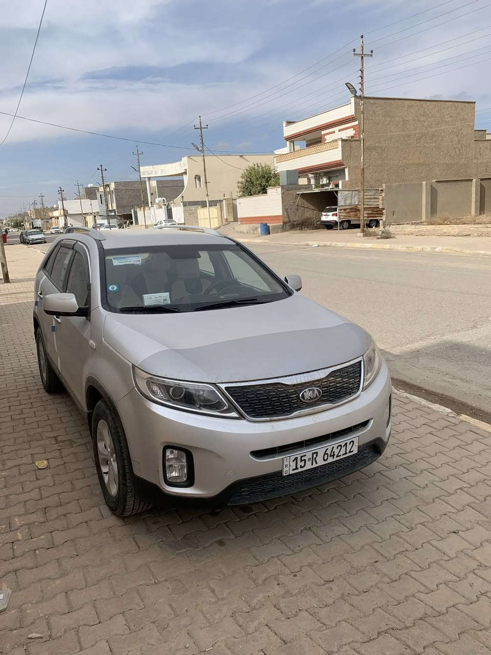 السلام عليكم سورنتو 2013 خليجي
محرك 4 سلندر جديد مشدود  2400 رقم أنبار 7 راكب 3 قطع تبريد مكفوله والسونار مرفق مع الصور 
مكان السياره الانبار هيت
 السعر 140 وبيها مجال بسيط 
***********
