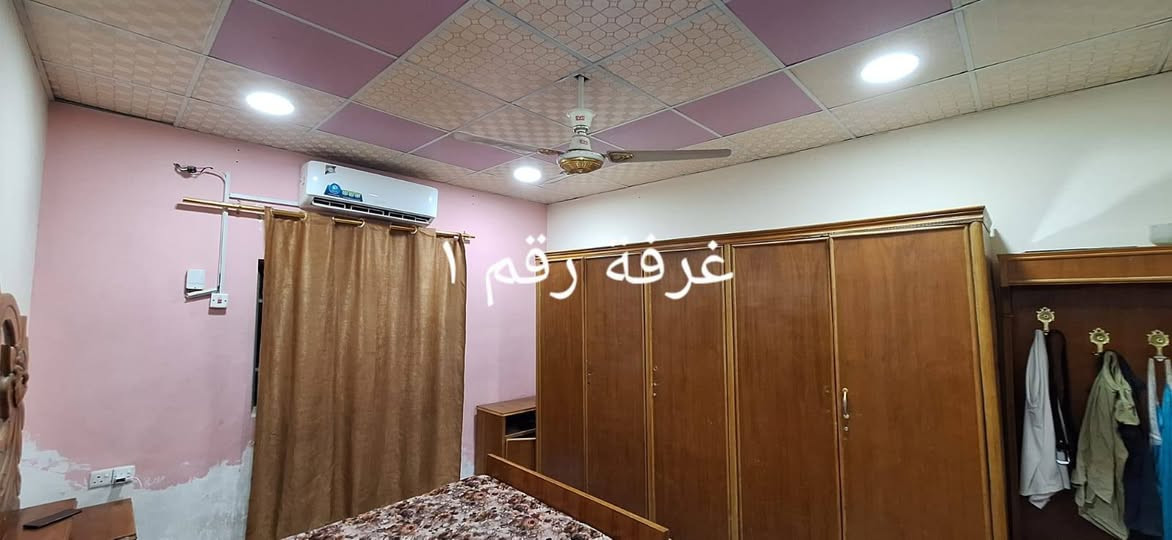 للبيع في سامراء حي الشهداء بظهر الحولي دار سكن مساحته 242م وجه 11م نزال 22م شارع 15م طابق واحد يحتوي على 2 غرفة نوم واستقبال وصاله وهول ومطبخ وحمامات وگراج وحديقه عالي عن الشارع السعر 110مليون بي مجال للشراي للاستفسار الاتصال على الرقم *********** ابو بركات الدراجي عقارات الحاج فاضل زهدي
