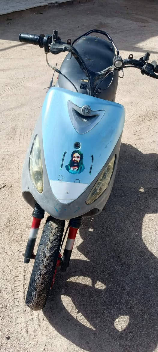 ماكس للبيع جاهزه السعر 350 وبيه مجال المكان الغراف جسر كنانه رقم اتصال ***********
