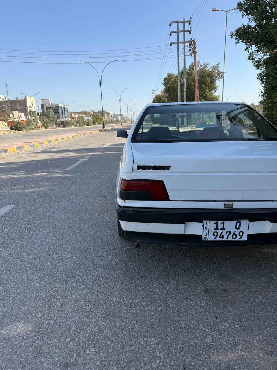 بيجو 405 موديل 2012 

رقم بغداد دولي سنويه ل٣٠ سياره ب اسمي

بيها بنيد وجاملغ بدون دواخل 

كير مكينه حداديه كفاله
تبريد ثلج 
مكاني نجف حي السلام 
السعر 37 وبيها مجال
للاستفسار *********** النجف, العراق
