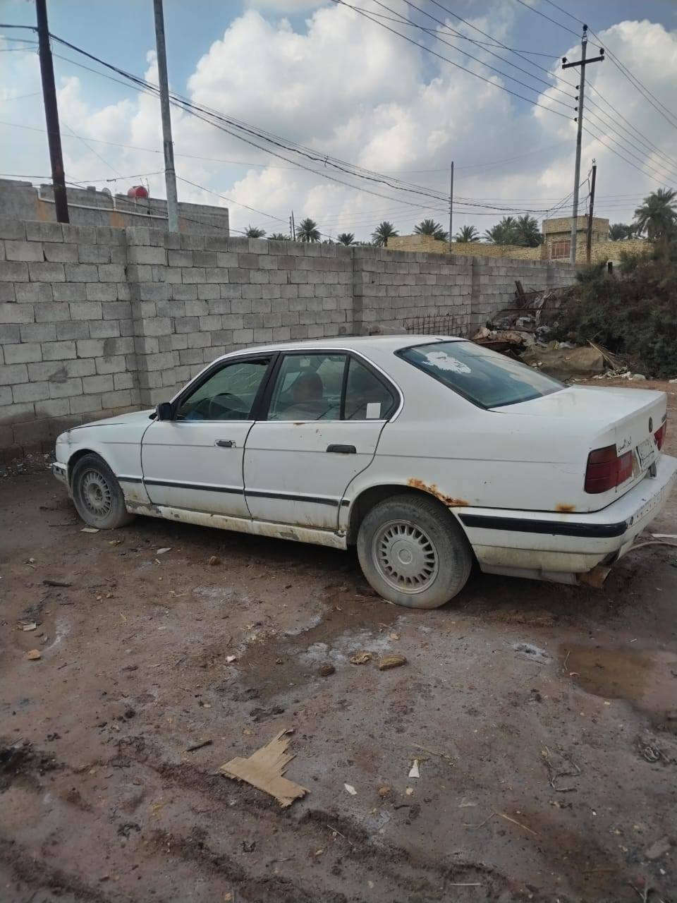 اخوان السلام عليكم جميعآ من رخصة الادمن بيئم   م ٩١  مكانها ميسان مركز
راعيها متفق وياه گبل يبصم ابغداد واتعهد بهاذا الشي
مكينه شغاله صدر وتايرات قبل لا اطبگها شادهن جديد
بيها عطل الگير بس يشهد الله ما اعرف بيه البگ يجي ونمره وحده تجي طبگتها  وما اخذتها لا كهربائي ولا فيتر
ابيع هل الموجود سعرها قفل من الاخير مال تصقيط الله وكيلكم  ١٨ ورقه قفل ***********
