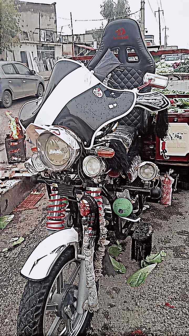 للبيع موديل 24 مكينه جديده 25 صار شهرين مبدله سعر 11 ورقه وبيها مجال***********
