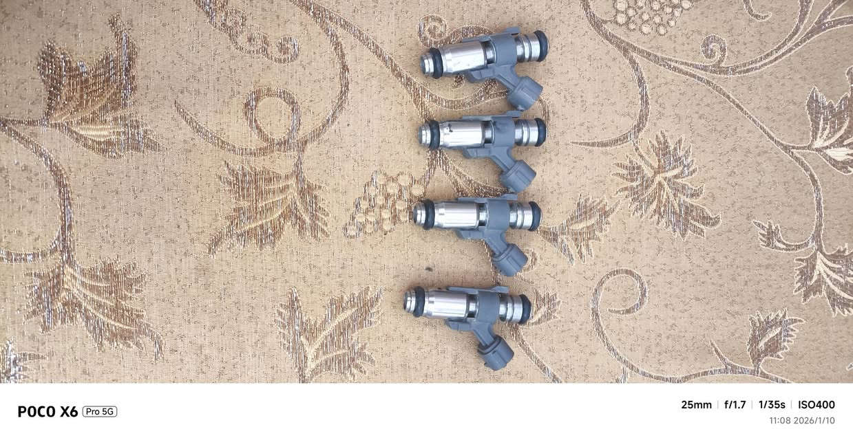 السلام عليكم 
اغراض تيكو للبيع 
سوبايه تيكو او أي شيارة تنشد الها سعر 80 
بخاخات تيكو ستيل اصلي 1800 سعر 35
بخاخات نيسان الاحمر يرهم على التيكو سعر 35
ولف البخار مال التانكي فاكيوم سعر 10
جوزه صباحية بل باكيت جديدة سعر 10
جميع الاغراض شغالات اسعار ثابتة مكان نجف رقم التواصل ***********
