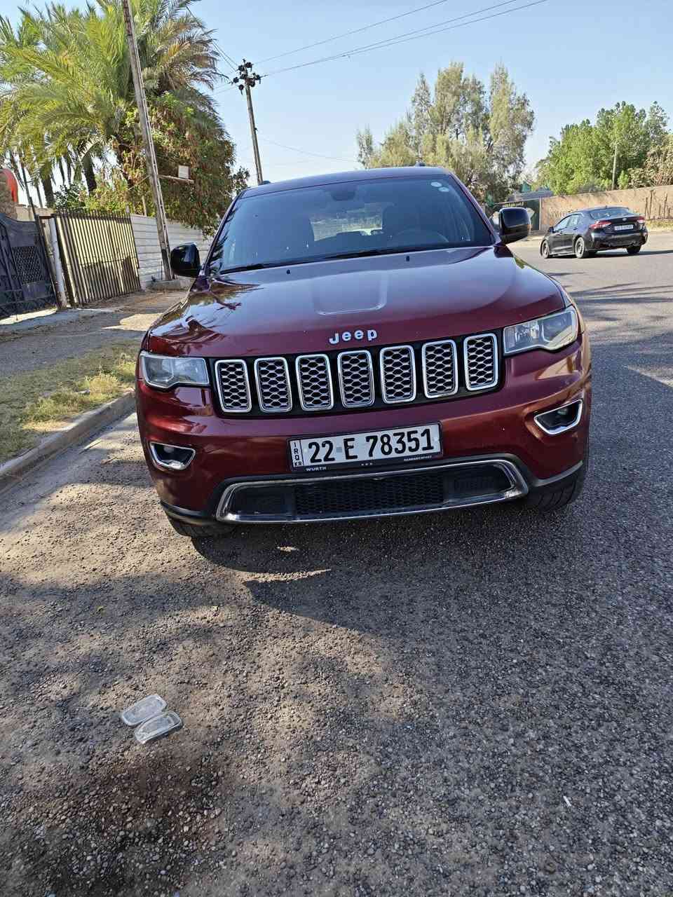 السلام عليكم جيب لاريدو 2020حادثه جاملغ وبنيد بدون دواخل السعر ١٨٠وبيه مجال الرقم *********** المكان السيديه
