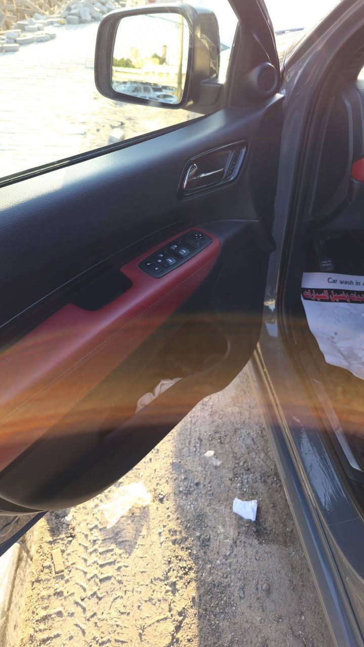 دورنكو 2021 كلين تايتل كفاله عامه من كلشي
بيع فقط رجا

رقم السيارة : مرقم شمالي بسمي 

موقع السيارة : البصره الحكيميه 

نوع السيارة : دوج دورنكو 

موديل السيارة : 2021

المسافة المقطوعة: 43 الف  

محرك RT 5.7

مقاعد جلد احمر وسود بلادي

مواصفات:

فول فول مواصفات عده الفتحه فقط

بصمة تشغيل 

بصمة ابواب 

كشنات جلد كهربائي 

كشنات خزن وضعيات 

كشنات تدفئة وتبريد 

كشنات خلفية تدفئة 

تدفئة ستيرن 

ستيرن كهربائي 

شفتات ستيرن 

رادار امامي 

رادار خروج عن المسار 

رادار نقطة عمياء 

رادار خلفي 

زر فول ويل 

وضعيات قيادة (eco) (sport) 

مقاعد VIP 

شاحن وايرلس 

دفع رباعي 4*4

صندوك كهربائي 

تشغيل عن بعد 

تبريد 3 قطع 

شاشة كبيرة 

نظام سحب مقطوره

نظام ملاحة خرائط 

مانع انزلاق 

حساسات خلفية أمامية 

لايت زينون LED

مدخل AUX

اوتو ستوب توقف ذاتي 

 

ملاحظات: السيارة مكفولة جديدة ما شاء الله عليها بالعآفية على يآخذهآ ويرزق الجميع بوحدة نفسها 🤲

السعر 340 

للأستفسار 

***********
