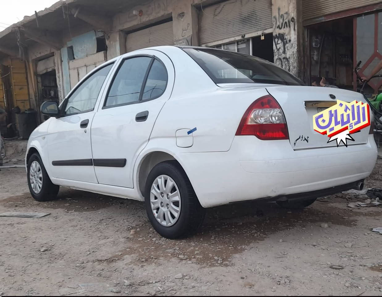 سلام عليكم طيبه موديل 2014 رقم انكليزي سياره كفاله عامه من صبغ وتبديل كير ومكينه كفاله عامه تبريد ثلج تخم تاير صدر امامي وخلفي جديد سياره وضع شركه استخدام شخصي غير متواجد ع فيسبوك   
بيع مستعجل اتصل ع الرقم.    ***********
