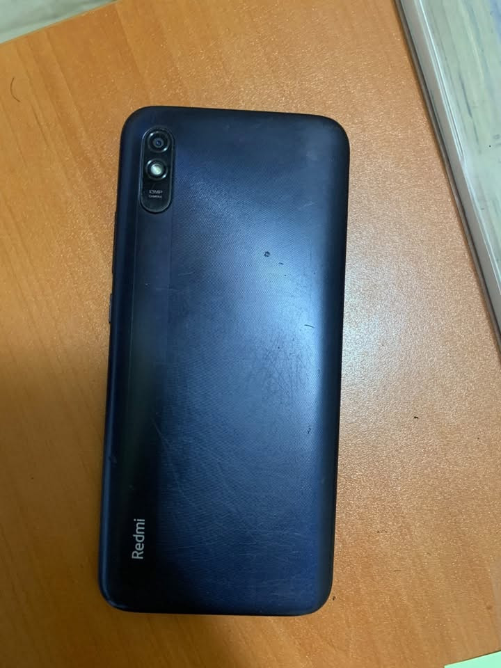 Redmi 9A
جهاز نظيف و مرتب كلشي مابيه نظافة 90 ‎%‎ بالشرط
السعر 70 الف ر بيه مجال للطيبين
للتواصل *********** او تعال خاص
