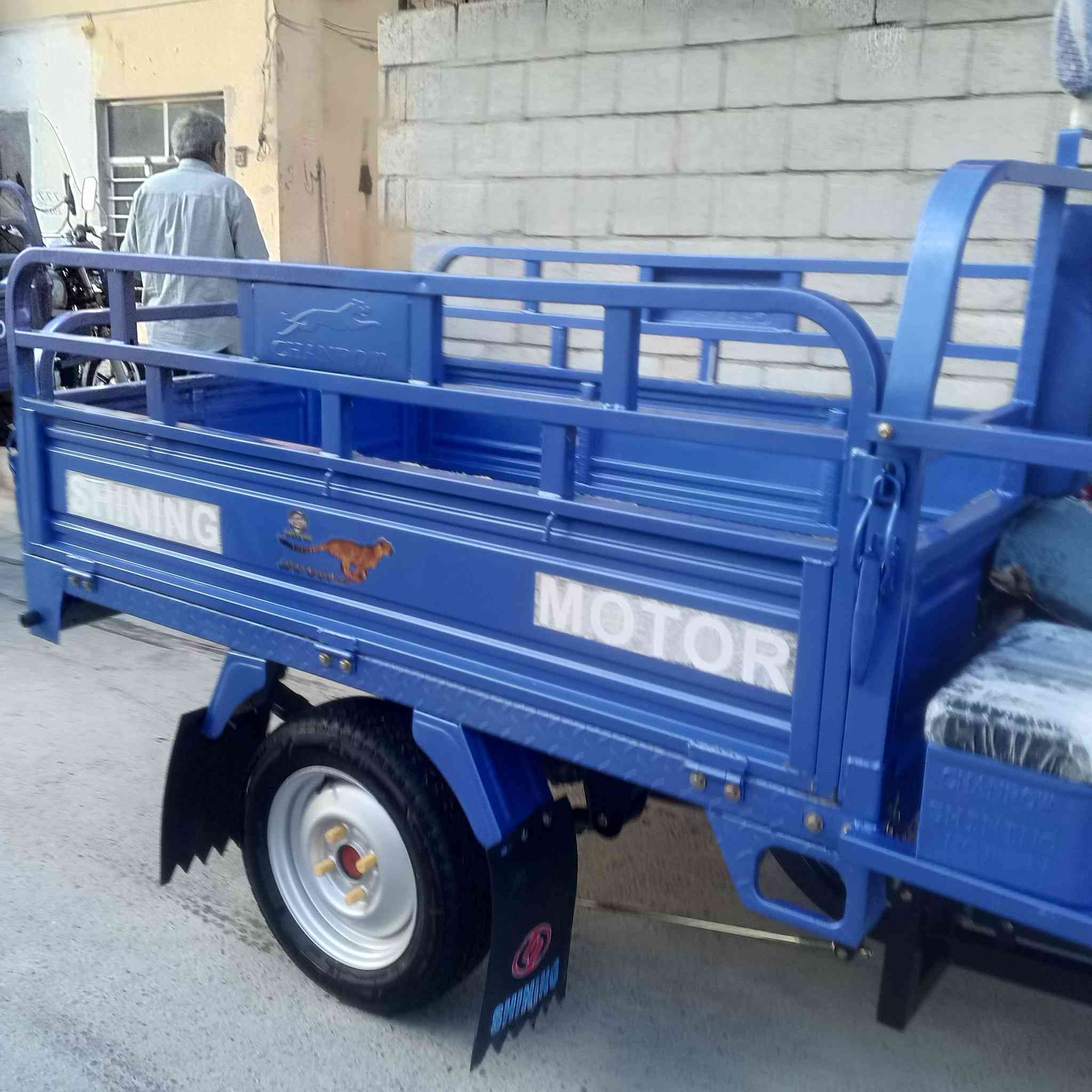 سلام عليكم ستوته لبيع 2023 جديده حيل اوراق كامله مكمركه كامله سبير جكه كامله سعر 3000 وبيه مجال رقم الهاتف ***********
