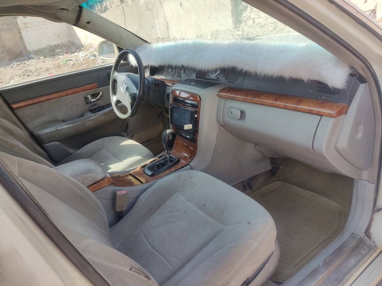 السلام عليكم كيا امانتي 2004 محرك وكير افلون خير من الله رقم بغداد انكليزي سنويه لل 2030 بسمي ترايها البغداد سياره بالبصره الزبير رايدها ب35 واذا اكو مراوس بسياره 7 راكب عادي ملاحضه ماابيع بالاقساط ***********
