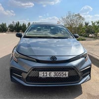للبيع (تويوتاكورلا) موديل 2021 رقم بغداد بسمي  محرك 2000 ماشيه 120 mil...