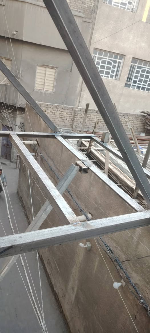 سلام عليكم حدادة متجول في منطقة الشعب كافة الاعمال الحديد هذا رقم *********** ابو مرتضى
