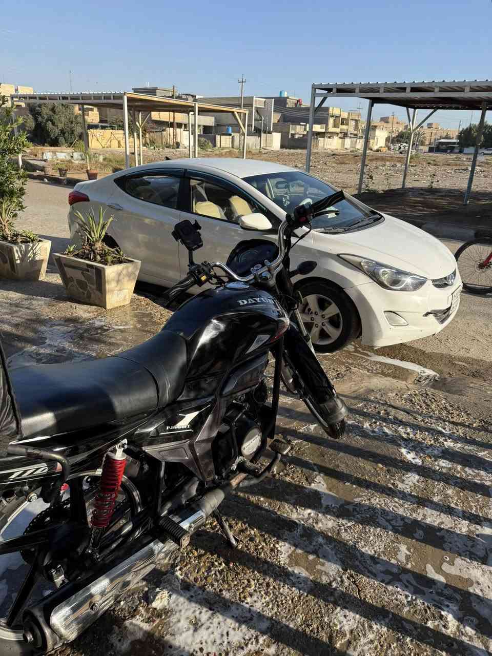 السلام عليكم 
دراجه دايوان 
الدراجه كلش نضيفه علا الفحص تفحص يله تأخذ 
الدراجه مجره ما مفتوح برغي منه 
كفاله عامه كهربائيات كلشي شغال 
الدراجه أوراق كامله 
ما بيها اي نقص 
مكاني بغداد المحمودي 
سعرها ٧٠٠ وبيها مجال 
للاستفسار 
***********
موجود واتساب
