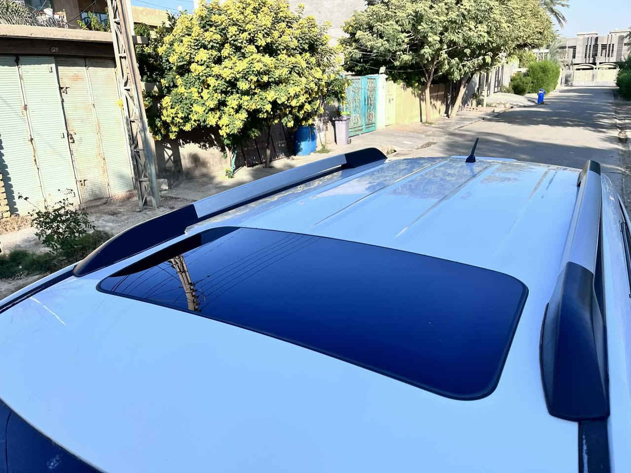 سلام عليكم كيا مهافي (خليجي) 2011 الفئة الولى 1/1 رقم بغداد بسمي تحويل ثاني يوم ول سونار بل صور
المواصفات:
محرك ٦ سلندر 3.8، تشغيل بصمة + بصمة ابواب، لايت زنون + بك لايت led، فول تحكم ستيرن + مثبت سرعه، ذاكرة تخزين الكشنات، وتدفئة كشنات، كشنات جلد /بصمه   حساسات خلفي + كاميرا، فتحة سقف سلايت روف، مري جانبية شفط + قلابة عند الرجوع للخلف، مراية وسطية تعتيم اوتو، ثلاجة بالتجوة، جنطة شفط،  فور ويل دفع رباعي، 7راكب تخم تاير جديد، تبريد ثلج، ستيرن كهرباء، زراكات لايت.     
السعر خاض.  
للستفسار.: ***********
