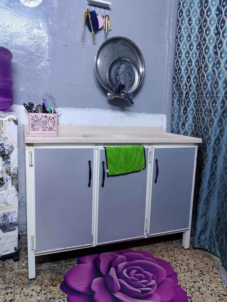 ميز ب35والسنك75 بغداد العلاوي مقابيل متحف العراقي شراي يتصل على ***********
