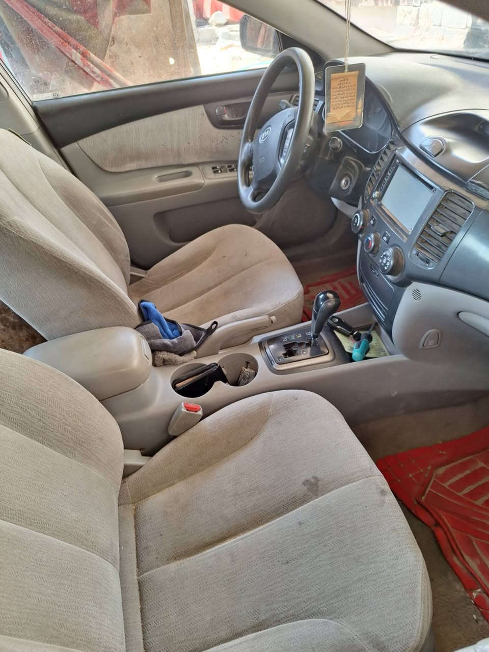 للبيع ومراوس سيارة 🚗جاهزه من كلشي لاصبغ ولاظربه مكينه كير حداديه تبريد تخم تاير وترهم اقصاد مقدمه 50 والباقي حسب اللتفاق مكاني بابل ***********وتساب فقط✅ ***********تصال🌝📞
