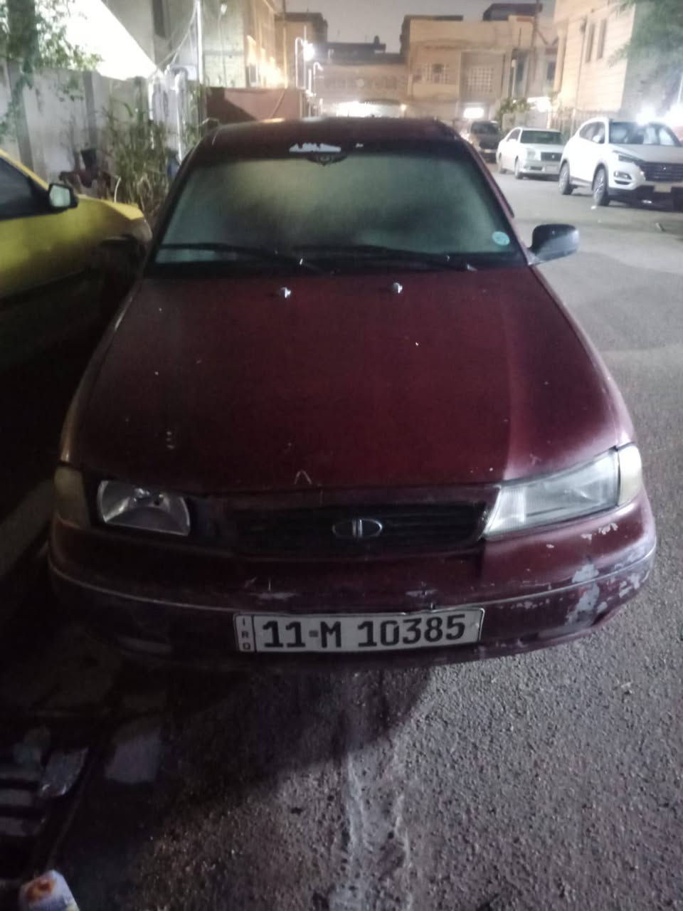 سياره سلو موديل 95احمر بغداد الجديد سعر25  هاتف ***********
