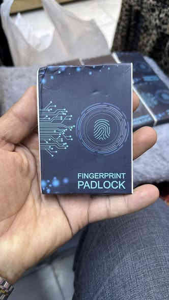 قفل بصمه متوفر 8 قطع سعر القطعة 10 الف جديد غير مستخدم  للتواصل خاص او ***********
