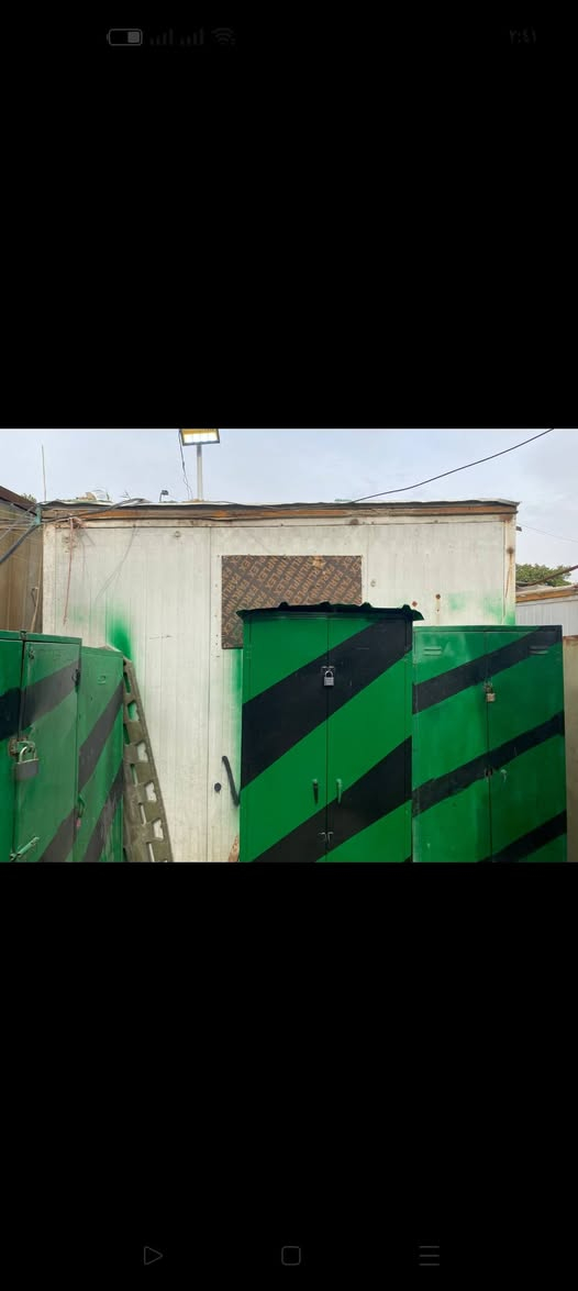 السلام عليكم كرفان 3*4
جهاز من كلشي وكاعدين بيه يعني ما متروك 
ارضيه قويه كلش قويه هيكل شلمان مو بليت قويه كلش 
السعر مليون وبيه مجال قليل عنواني بغداد القاهره 
 ***********
