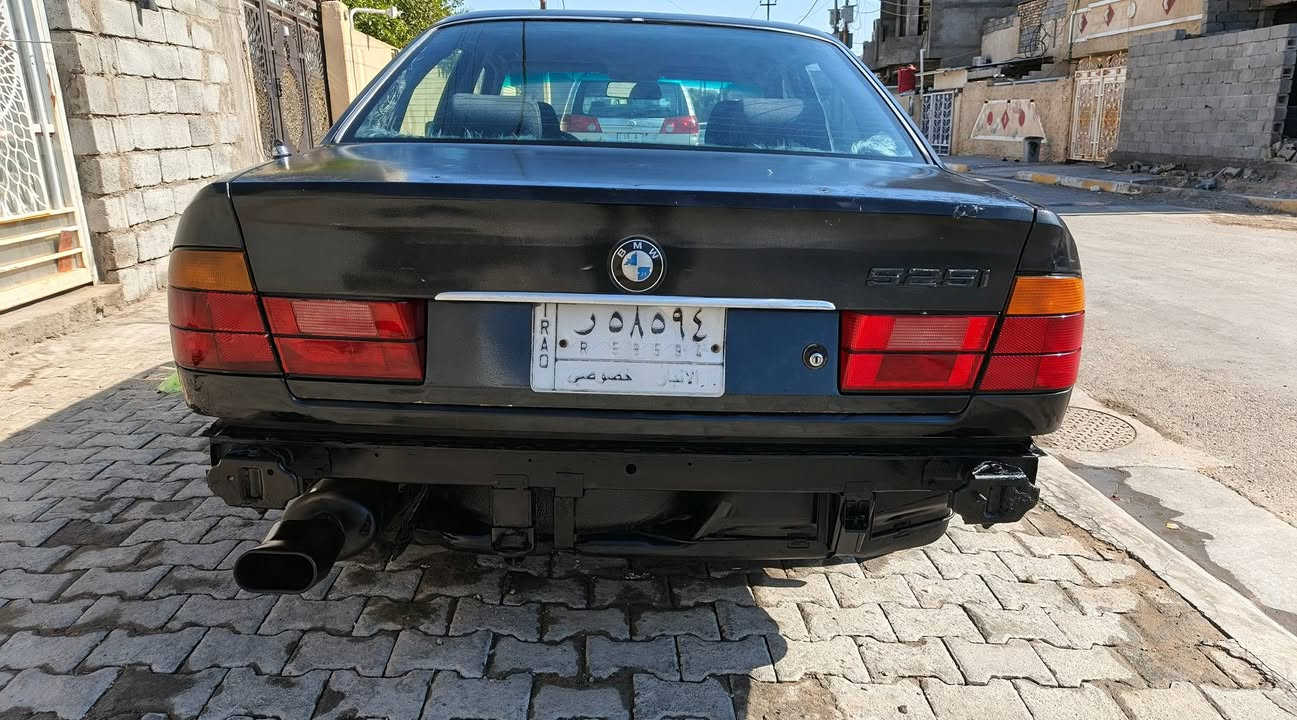 سلام عليكم بي ام 525 أصل بليته وسنويه مكينه مفتوح 25 كير اوتو مكفوله من ضربه موديل 89 سياره بلاديه بيه جراد بسيط رقم انبار مشروع وطني كهربائيات بلاد بدون اي جطل كله شغاله
‏ (سويتلها) 

‏ادامة منظومة بانزين كاملة ) 

‏مجاول  جديدة 

‏بلكات اصلية

‏ادامة بخاخات

‏شوته وفلتر جديد

‏دهن محرك جديد 

‏دهن باور مبدل جديد 

‏قوايش جديد 

‏سبير جديد

‏تخم صوندات بانزين من محرك لتانكي اصلي

‏دركة ستيرن جديدة m

‏واشرات وادامة ثلاجة كاملة 

‏ولف راجع جديد

‏

‏سيارة صبغ شركه لاحادث  ولا صبغ بلاد 

‏بيها ملاحضات بسيطة كلش ب

‏نقصها دعامية خلفية  فقط
تبريد مافاحصه يشتغل لو لا اخذتها صار كم يوم 
‏وحدادية امامي

‏ ( السعر 43 بيها مجال ) 

‏سيارة ماتعبك امانه الله ورسول ضرف عندي واريد ابيع

‏مكان السيارة اليوسفية / *********** سيد علي

‏

‏

‏

‏

‏
