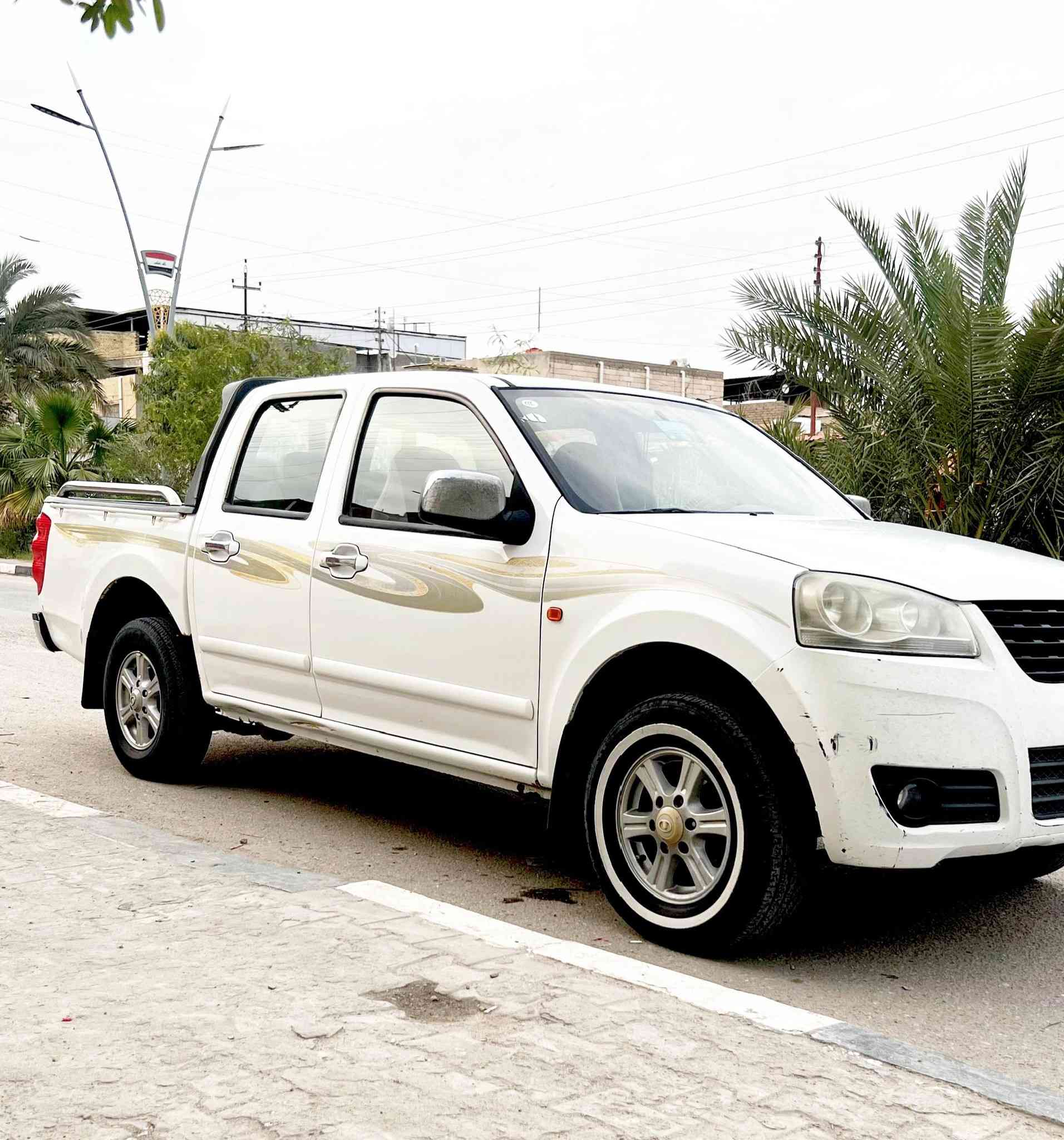 كريت ويل مديل 2014 رقم بصره بسمنه تحويل مباشر بيه صار شخطين بالجاملغ الخلفي جوه ومعجناهن وصبغناهن واكف يم المحل وشخطته ستوته مكان البصره قصاء القرنه *********** السعر 68قفل فقط حك الجيه شي بسيط
