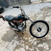 دراجة نارية • قطع جديدة • بلفيس