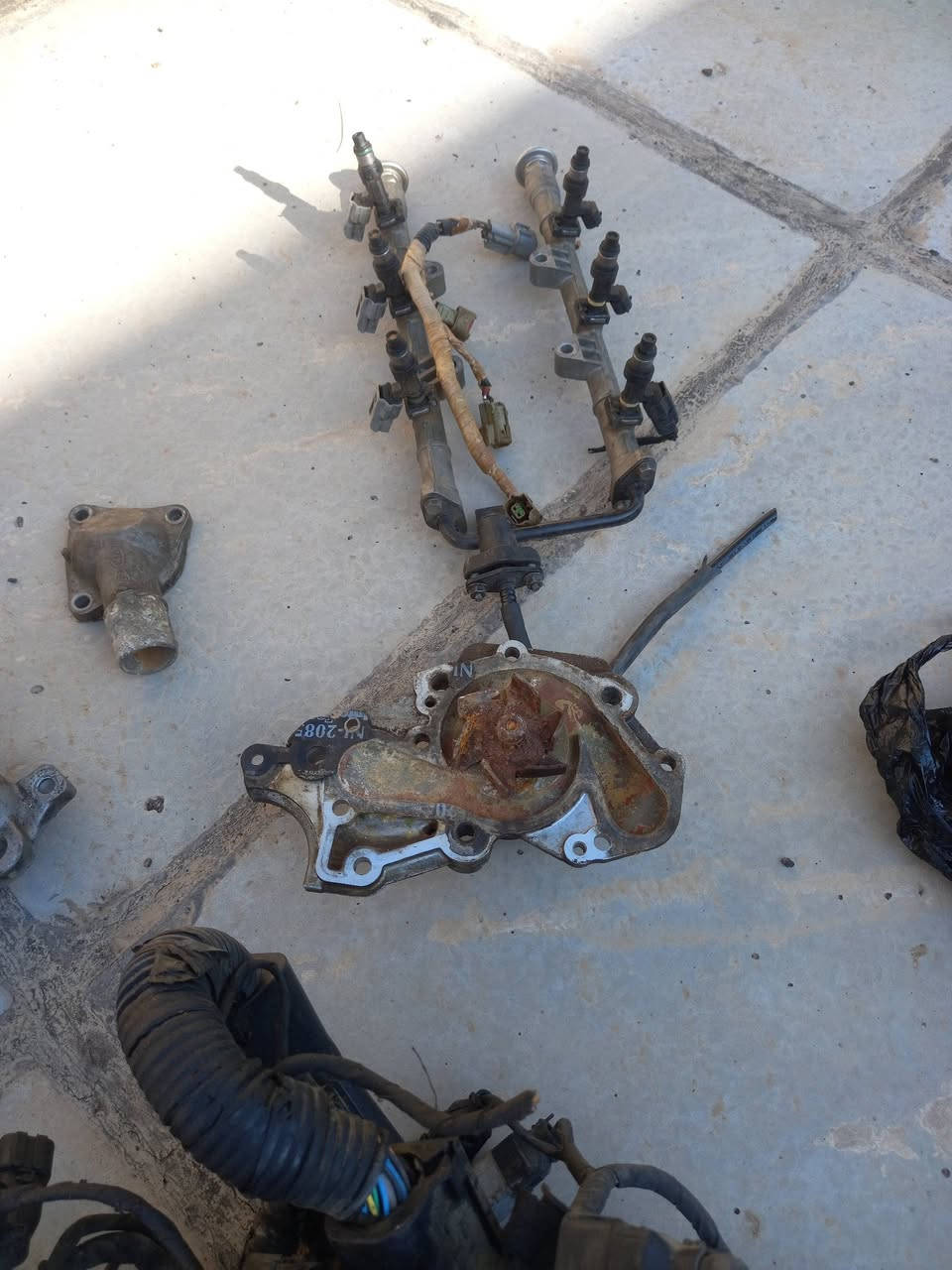 السلام عليكم يوجد اغراض اوبتما للبيع للتواصل واتس ***********
