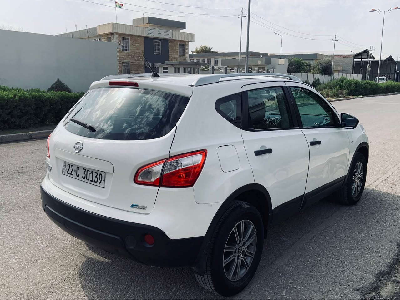 نیسان قەشقای ٢٠١٢ 
سەیارەیەکی پاک و جوان و بێ نەقسە 
بێ بۆیاغ تەنها ٢ شوێنی بچوکی تەحدیلە 
مواسەفات S 
چوار تایە و ویلی نووێی بۆ بەستراوە 
هەموو شتی جایزە گێر مەکینە تەقە و رەقە هەمووی بەشەرت 
مەکینەی نەکراوەتەوە 
مەکینەی 2.0 چوار پستنە
سەنەوی و رەقەم و هەموو شتی نوێیە
بەناو کردن بەشەرت   

سحری ١١٧ و مەجال 
📞; 0️⃣7️⃣5️⃣0️⃣    4️⃣6️⃣3️⃣       4️⃣4️⃣9️⃣2️⃣ أربيل, العراق


**إذا كنت صاحب هذا الإعلان وتريد حذفه لأي سبب، رجاءا أرسل رسالة إلى الدعم الفني**